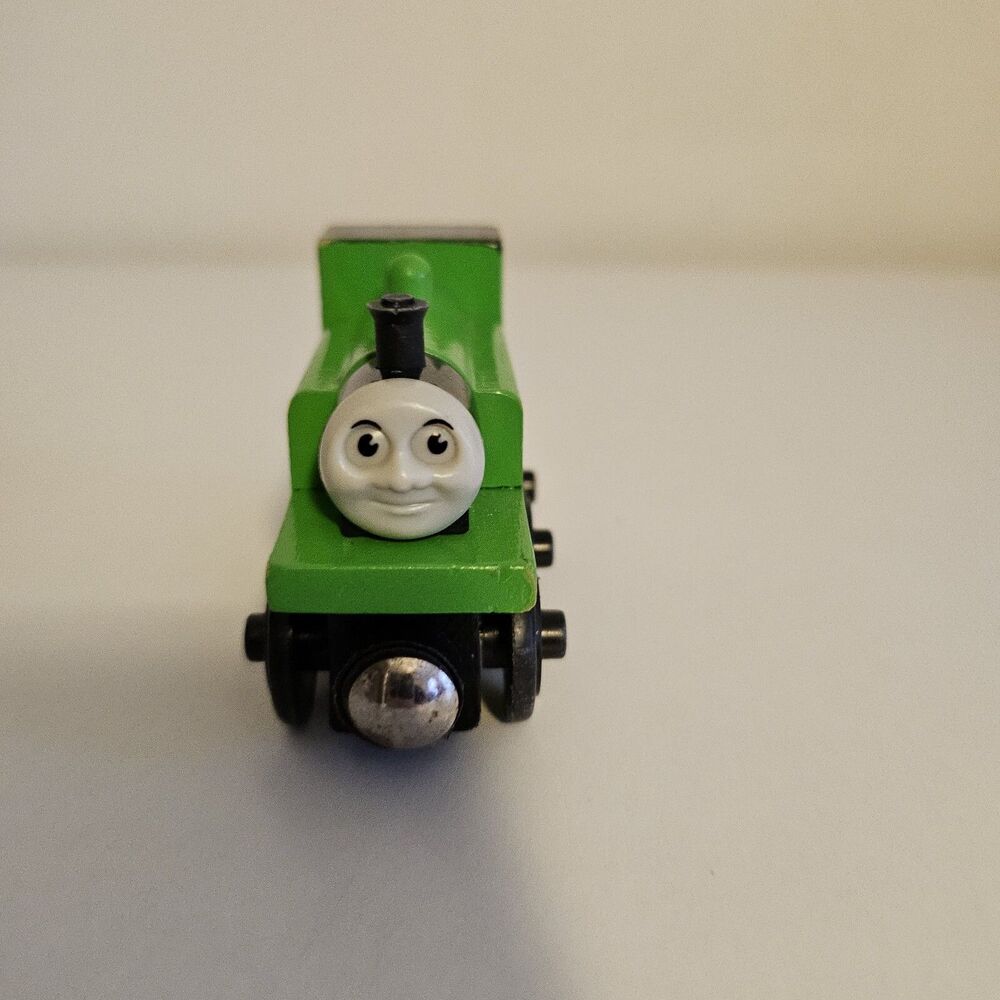 Oliver - Thomas the Tank Engine & Friends Wooden Railway Trains Magnetic